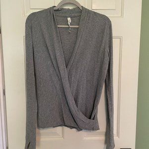 Lululemon Long Sleeved Wrapped Gray Shirt Size 6